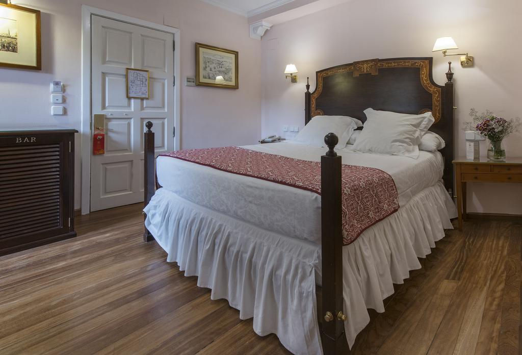 Hotel Las Casas De La Juderia Seville Exterior photo